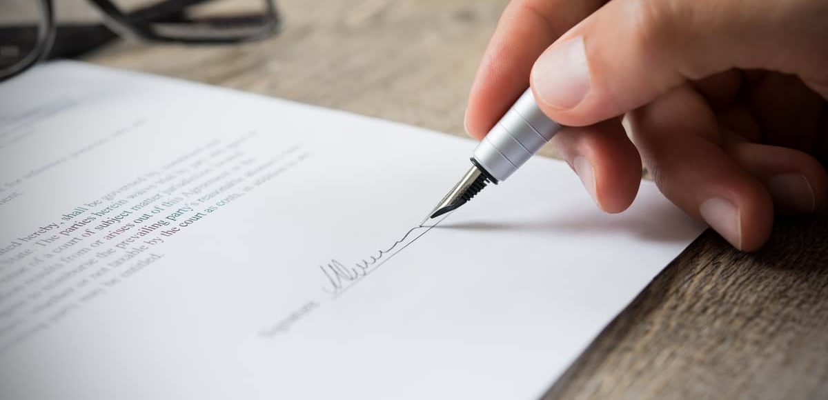signature d'un contrat CDI