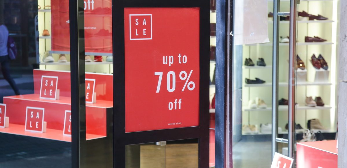Astuces pour améliorer l'impact des PLV dans un magasin